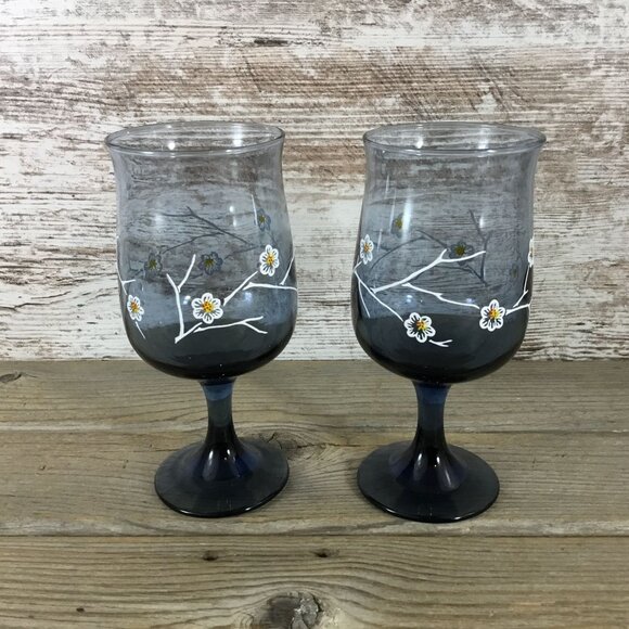 Libbey Smokey Blue Daisy Dogwood Water Goblets Set of 2 - Picture 1 of 10